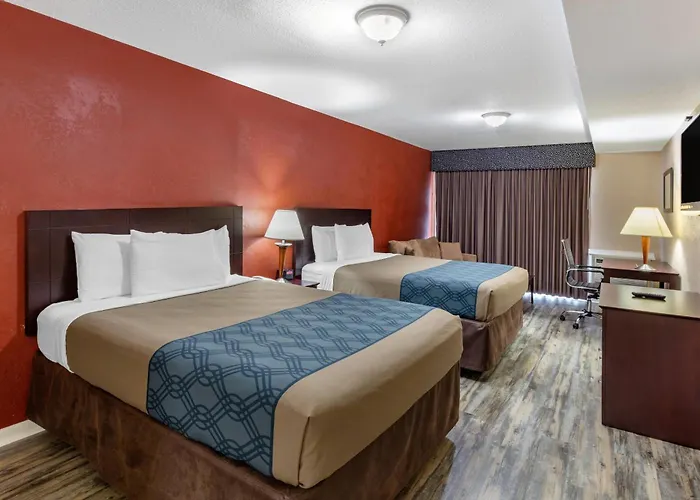 Econo Lodge Inn&Suites Old Saybrook