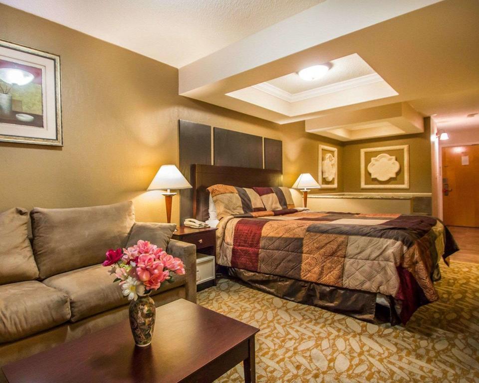Econo Inn&suites