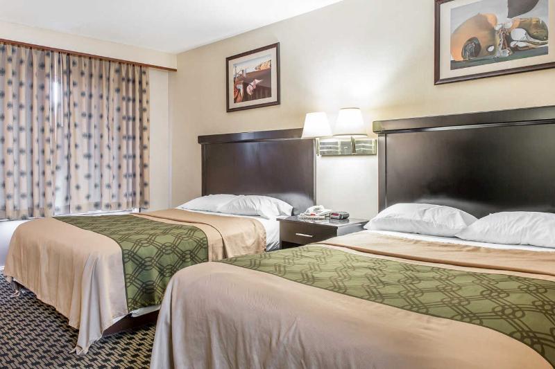 Econo & - Westbrook Hotel 3*